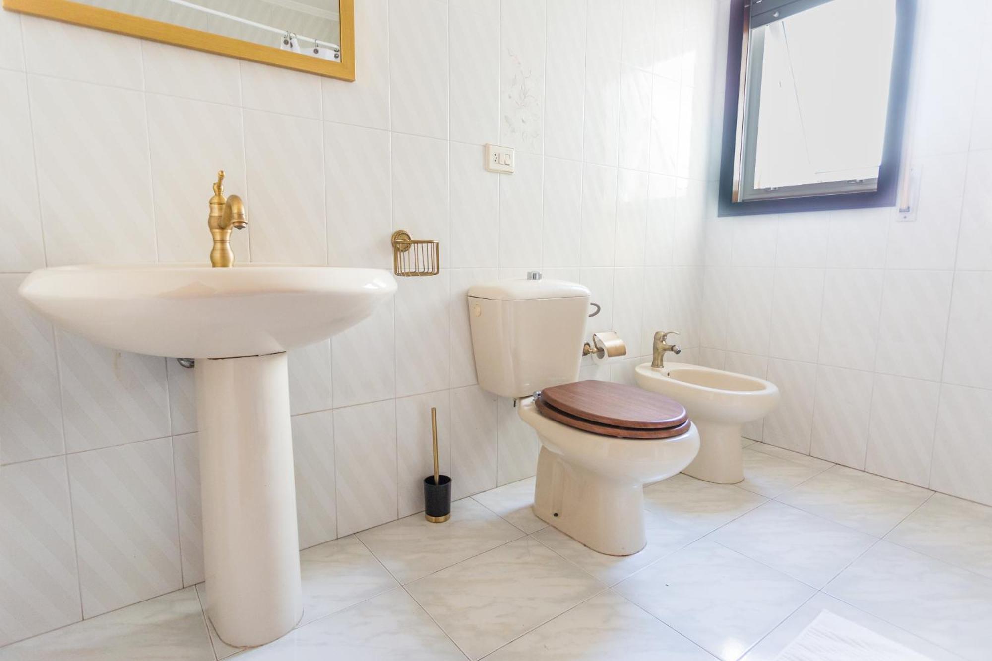 Disfruta De Melide En Este Amplio Apartamento Exteriör bild