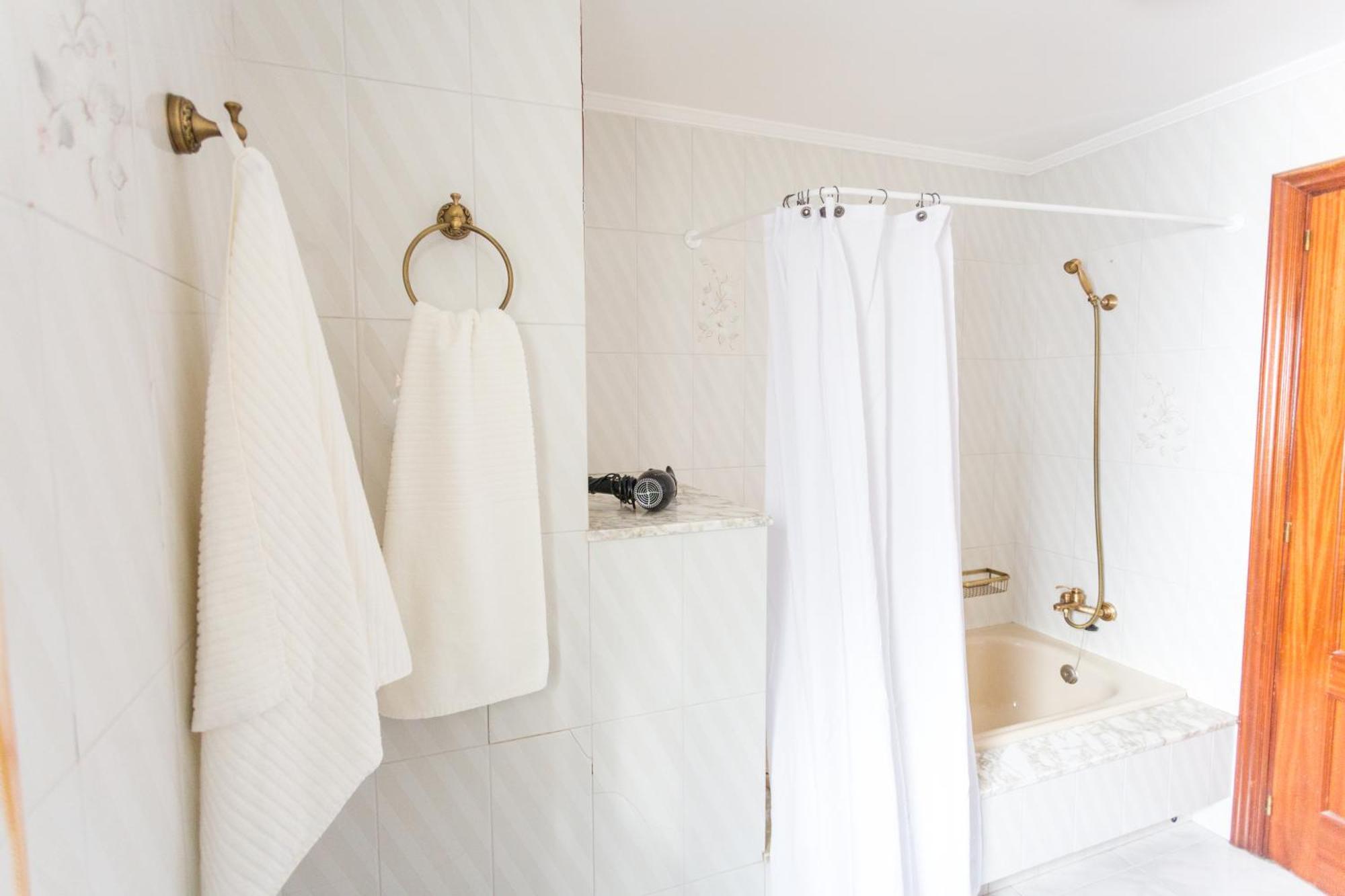 Disfruta De Melide En Este Amplio Apartamento Exteriör bild