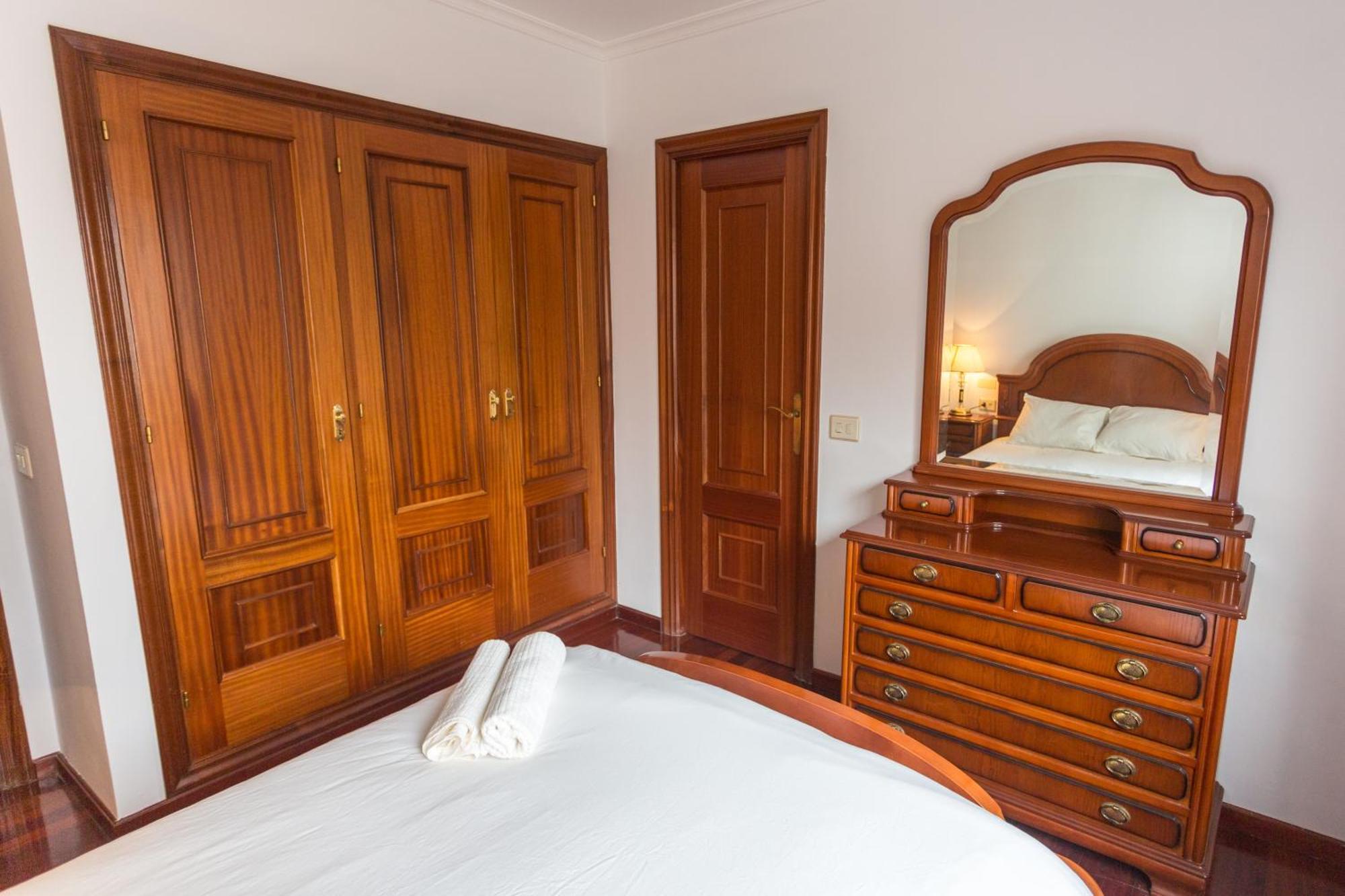 Disfruta De Melide En Este Amplio Apartamento Exteriör bild
